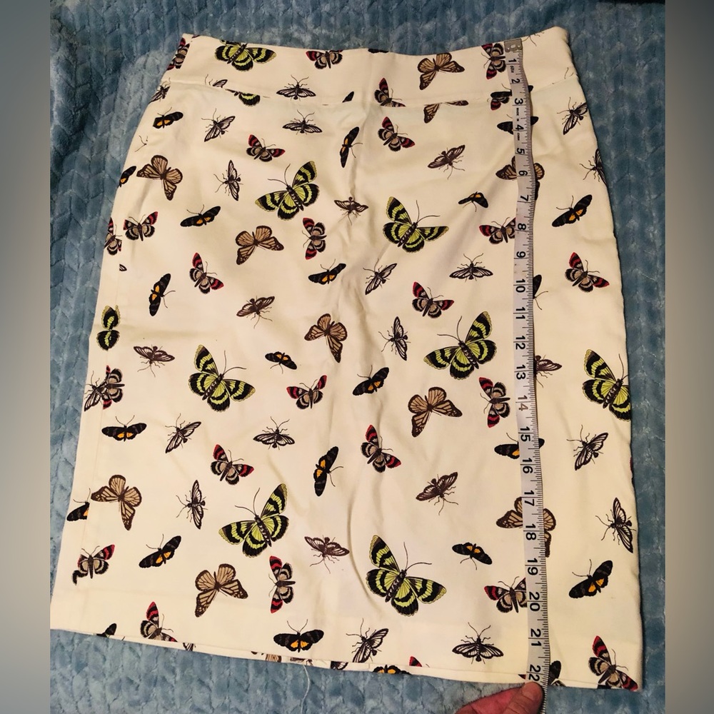 Women’s pencil skirt size 6
